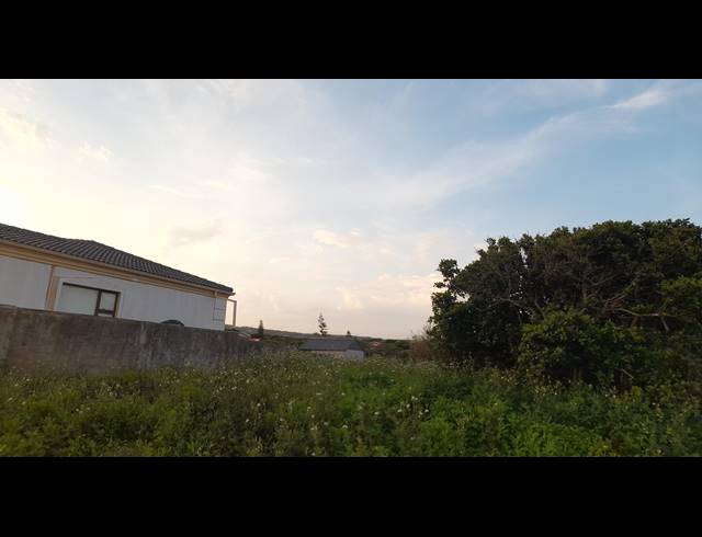 1,487M² VACANT LAND FOR SALE IN SEAVIEW